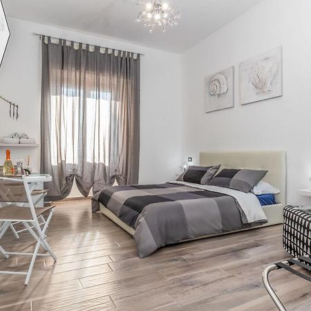 Scirocco Rooms Civitavecchia Luaran gambar