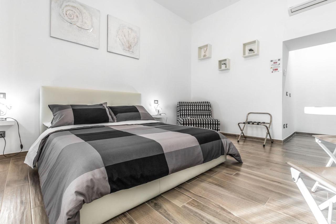 Scirocco Rooms Civitavecchia Luaran gambar