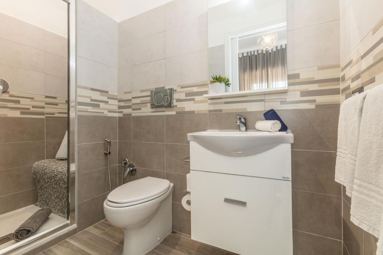 Scirocco Rooms Civitavecchia Luaran gambar