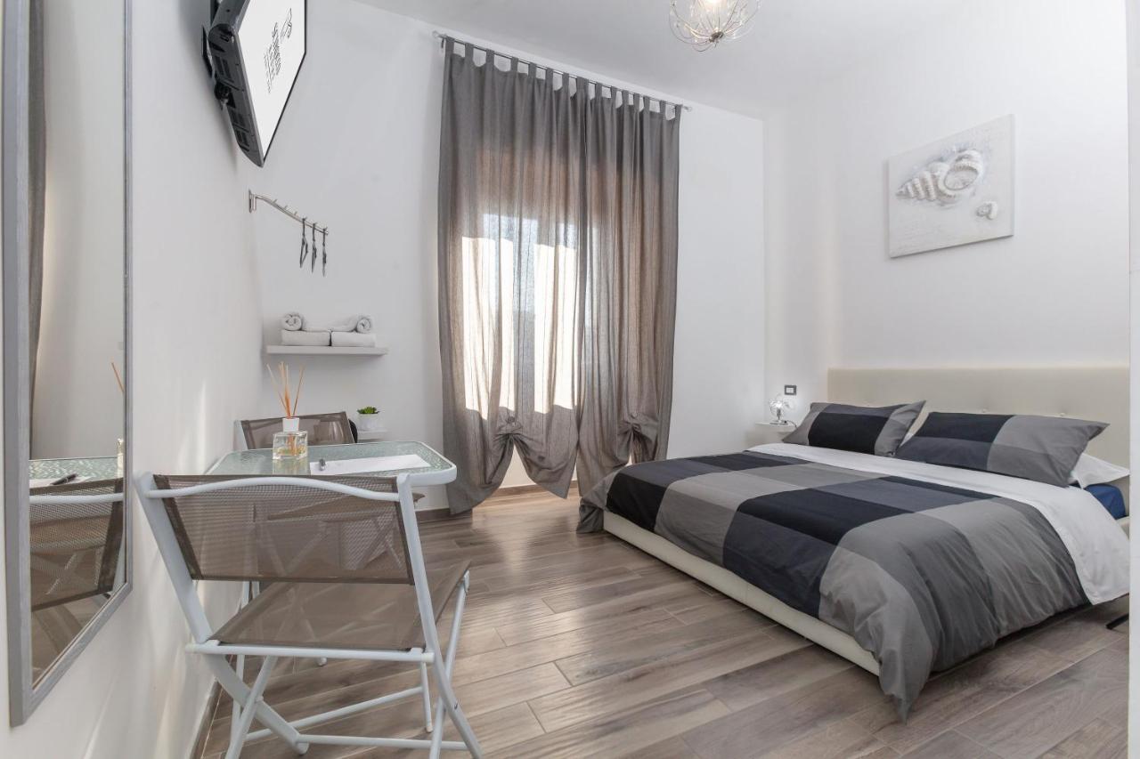 Scirocco Rooms Civitavecchia Luaran gambar
